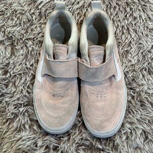 Men’s Sz8 Vans Kyle Walker Skateboard Pro Pink suede Classic Velcro closure